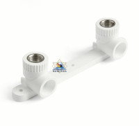 Угольник полипропиленовый PRO AQUA с креплением с внутр. резьбой двойной 20 x 1/2