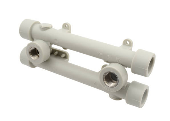 Настенный комплект универсальный  2*20*1/2 FV-plast